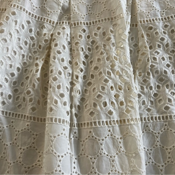 Banana Republic 100% Cotton Eyelet Details Pleated Side Zip Mini Skirt Size 12 - Picture 3 of 10